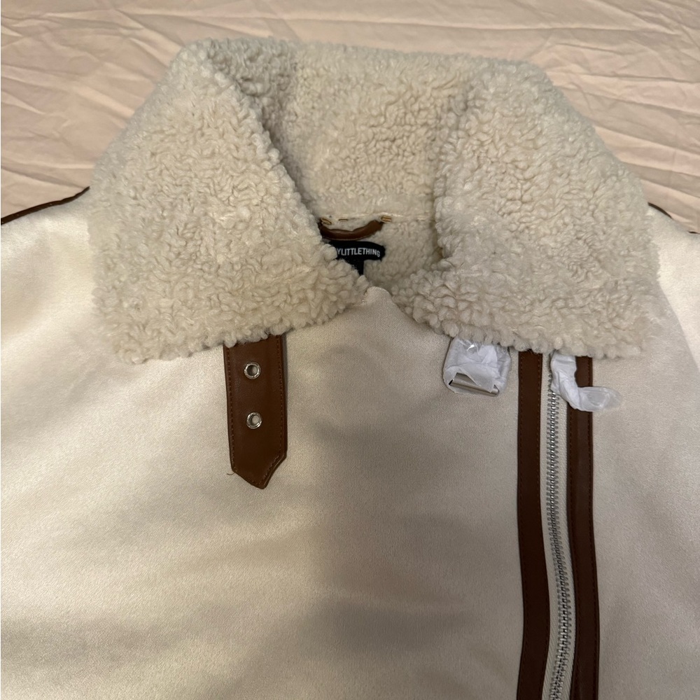 PrettyLittleThing Cream Shearling Jacket - Picture 8 of 14